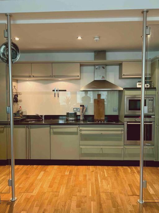 Stunning Victorian Mansion Apartment - Hosted By Agf Property - Free Parking Upon Request Hove Extérieur photo