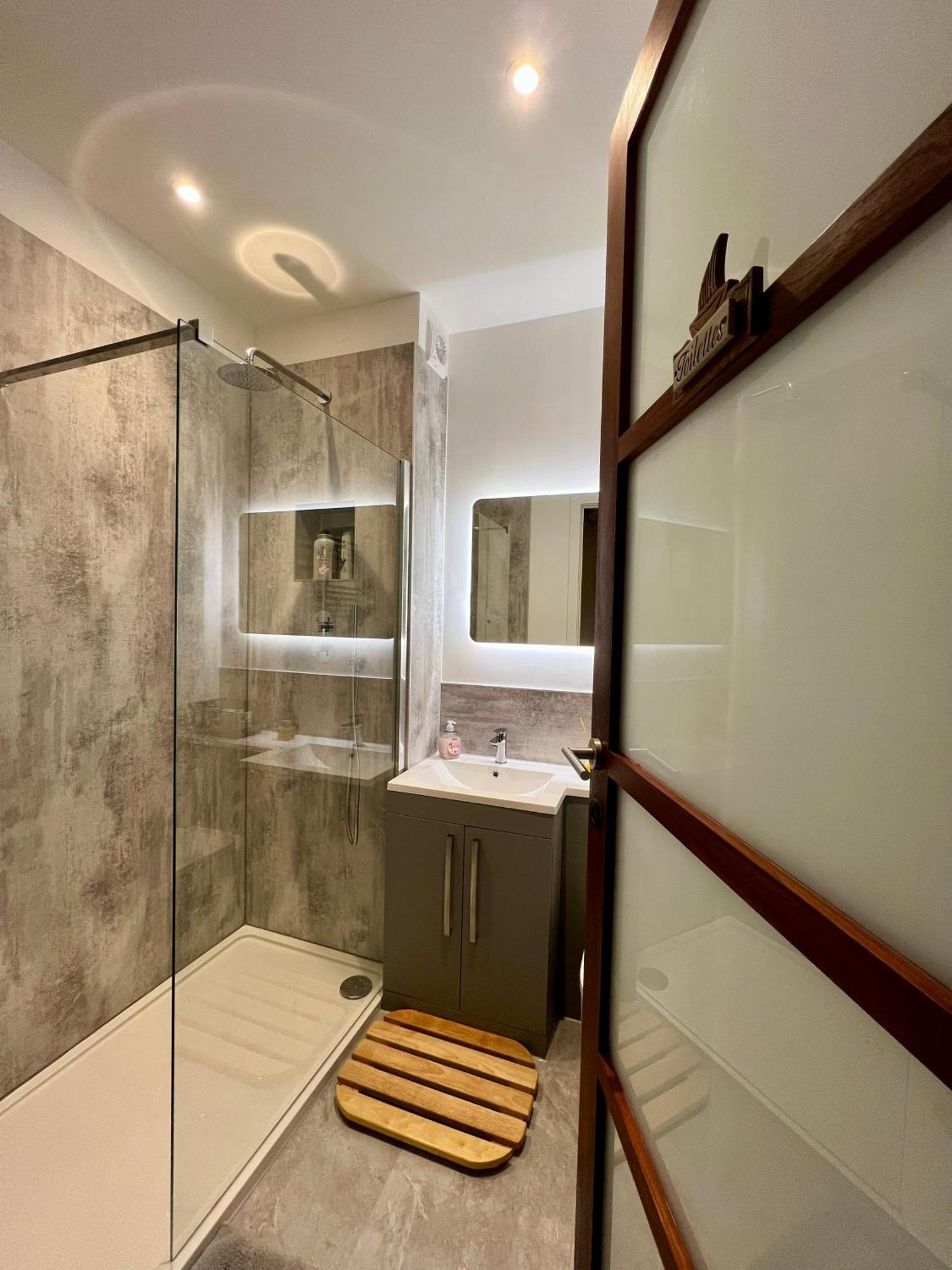 Stunning Victorian Mansion Apartment - Hosted By Agf Property - Free Parking Upon Request Hove Extérieur photo