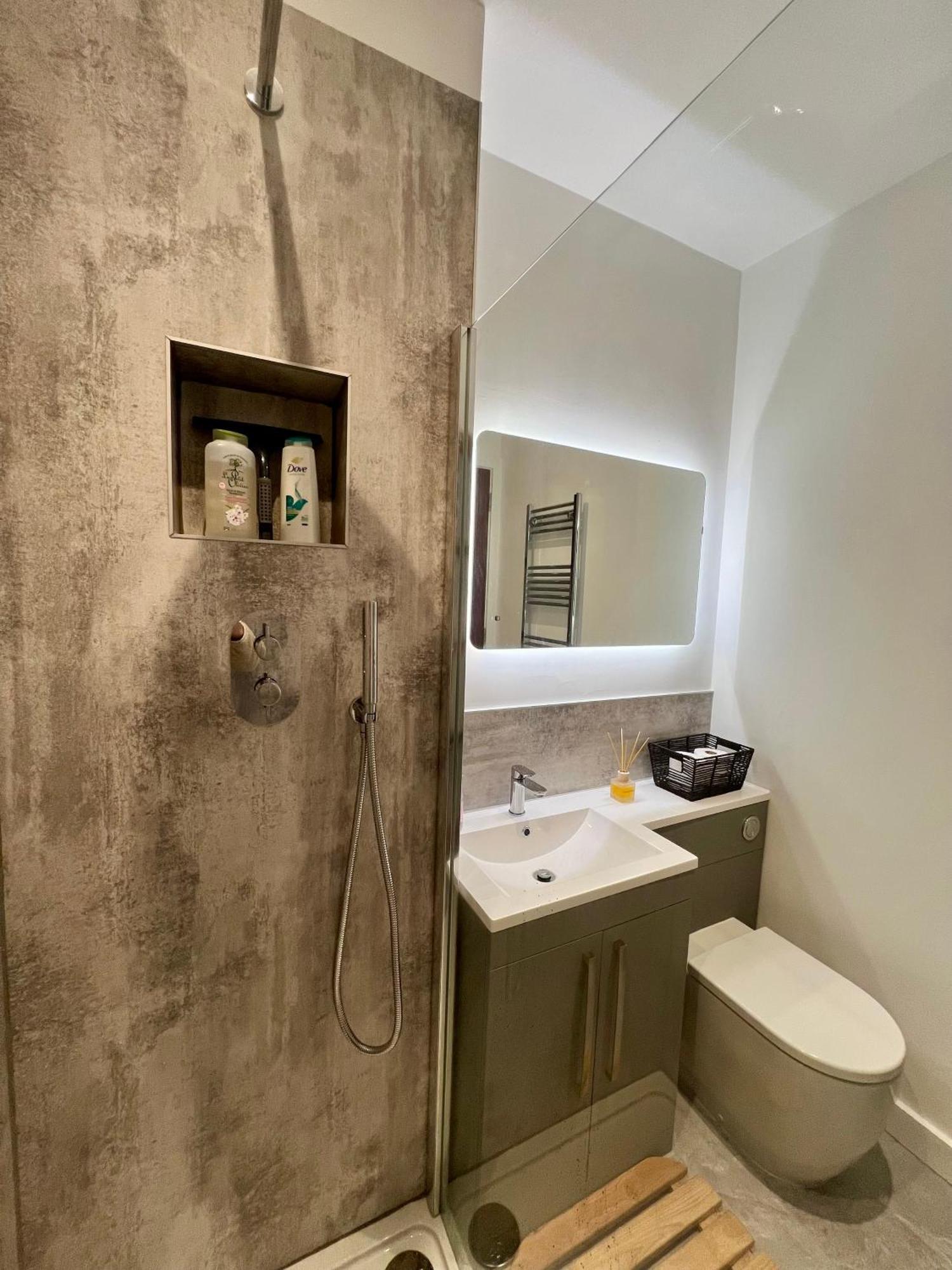 Stunning Victorian Mansion Apartment - Hosted By Agf Property - Free Parking Upon Request Hove Extérieur photo