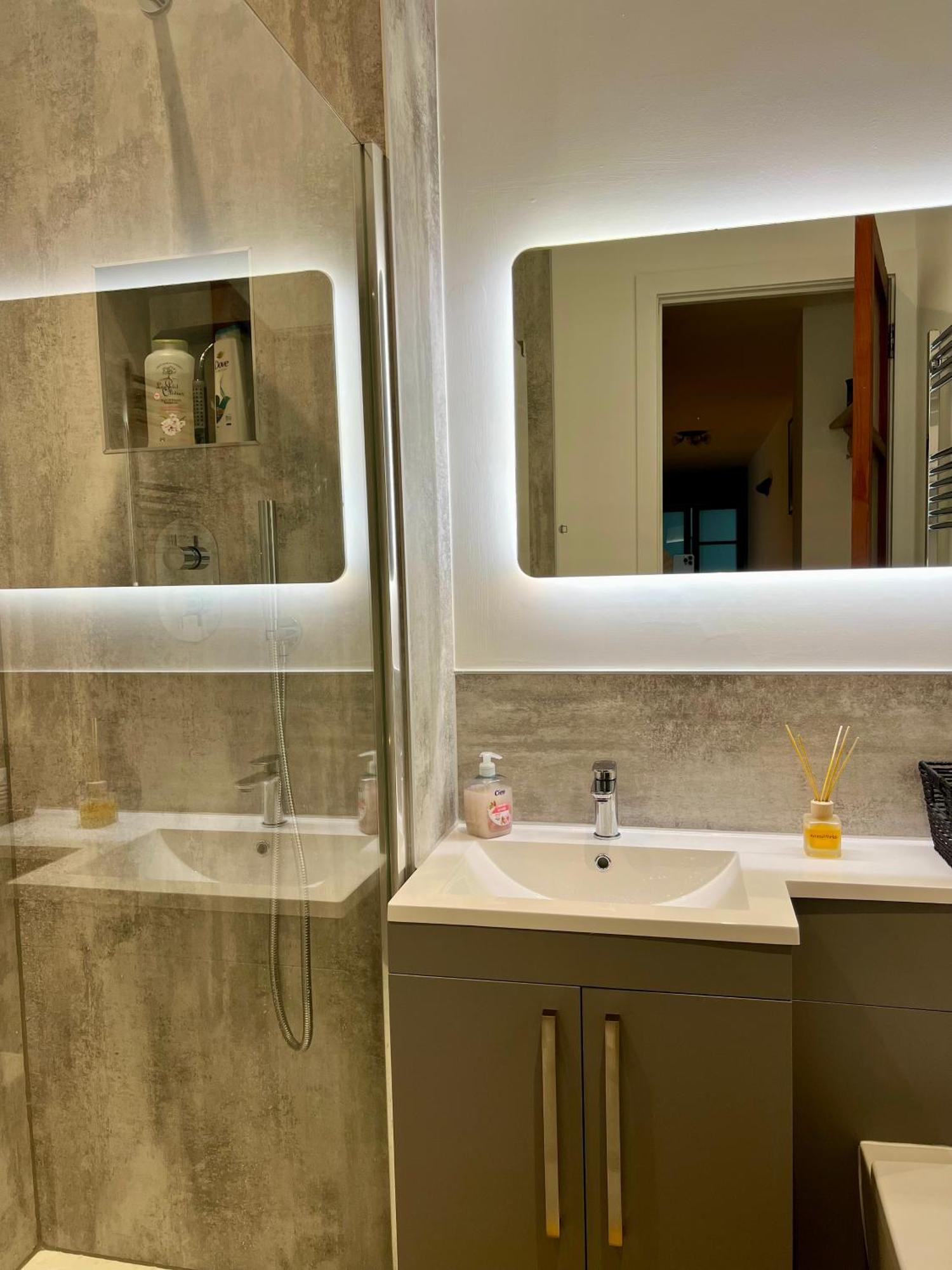 Stunning Victorian Mansion Apartment - Hosted By Agf Property - Free Parking Upon Request Hove Extérieur photo